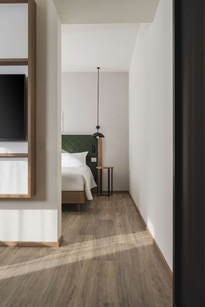 Junior Suite, 1 King Bed, Terrace - Photo 8