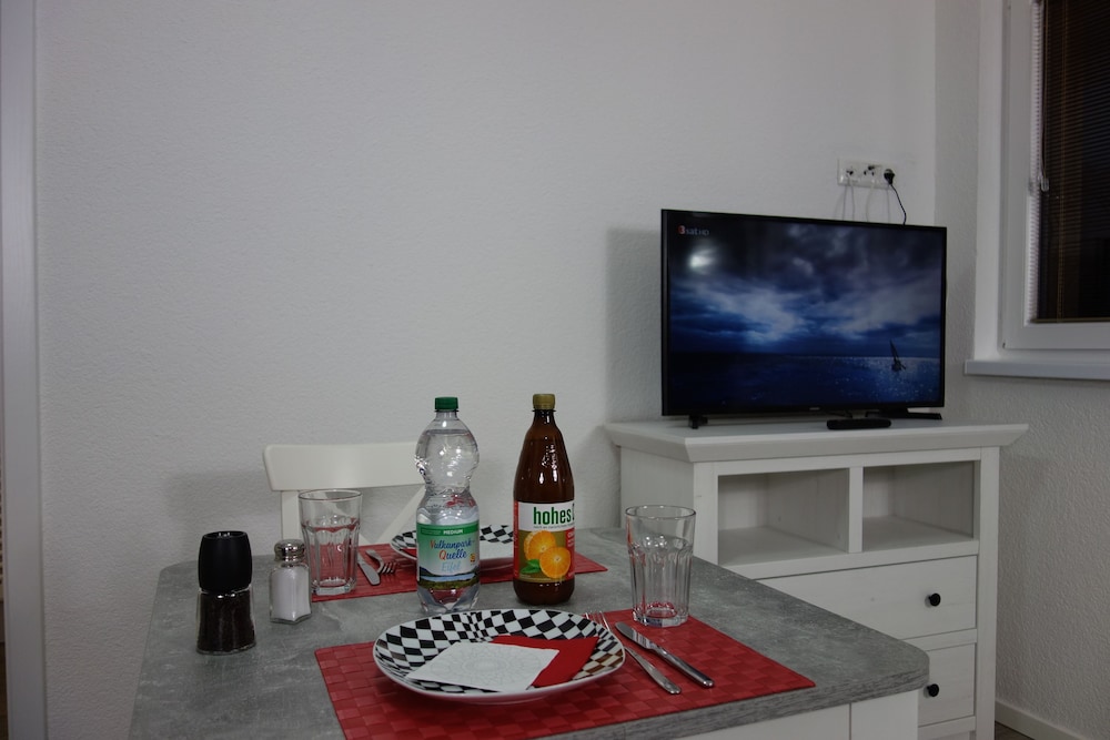 Business Double Room, Terrace, Ground Floor (Apt 6&8) photo 3
