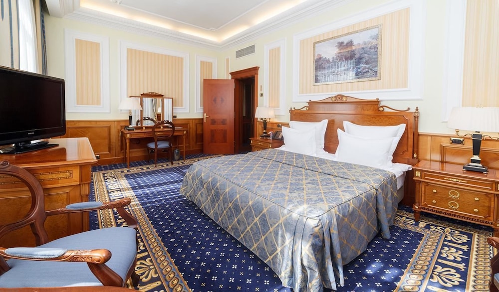 Presidential Room