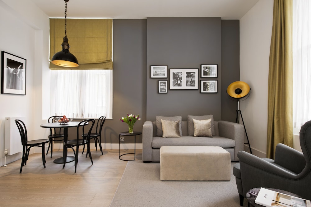 Suite, 1 Bedroom photo 1