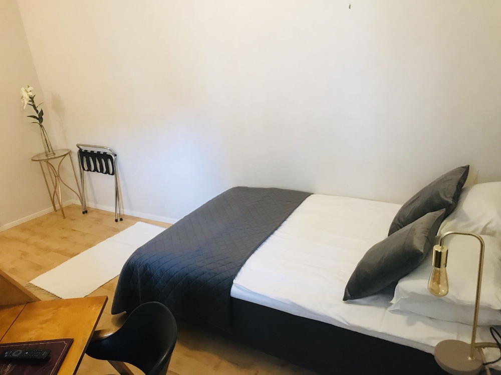 Single Room, 120cm Bed