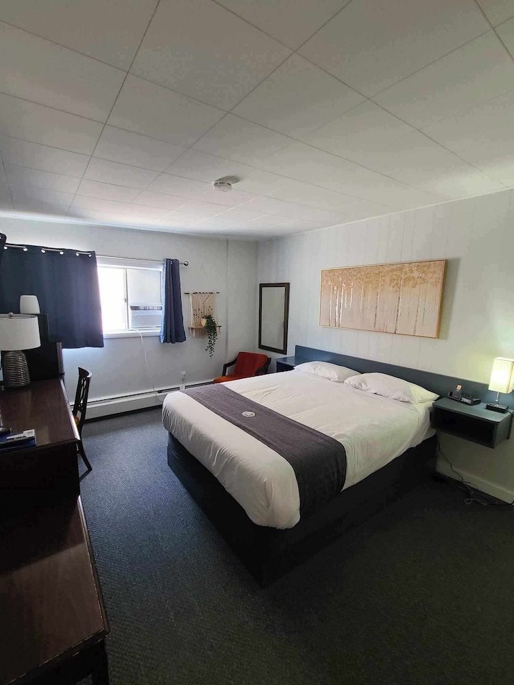 Comfort Room, 1 Queen Bed with Sofa bed