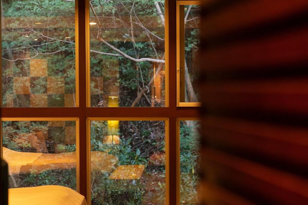King Room with Mountain View, Smoking
