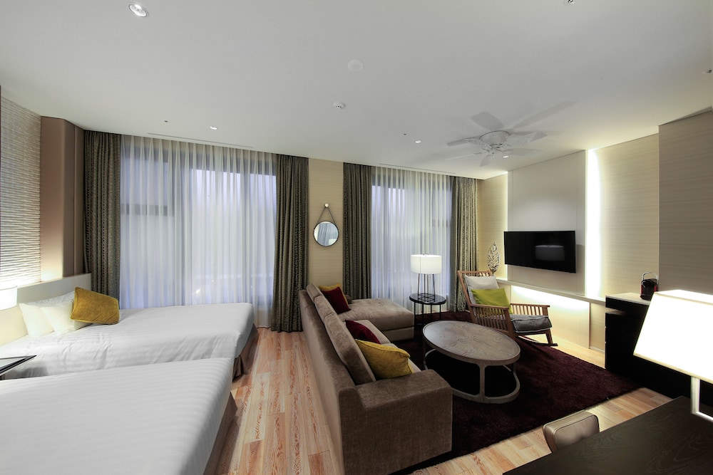 Premium Triple Room photo 3