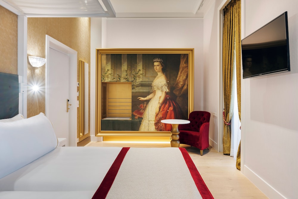 Classic Double or Twin Room, Balcony