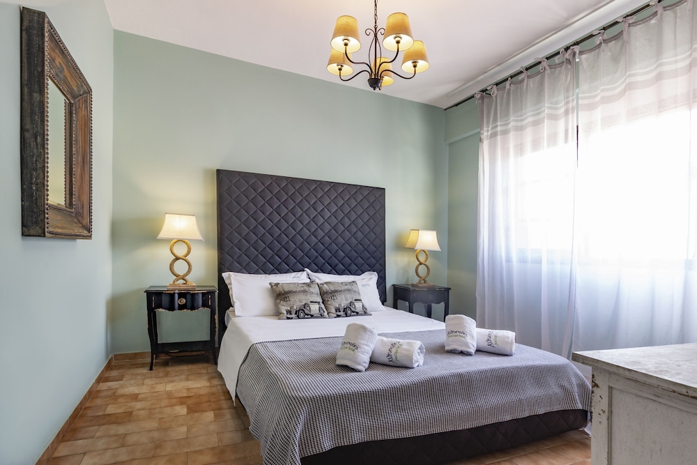 City Apartment, 1 Bedroom photo 1