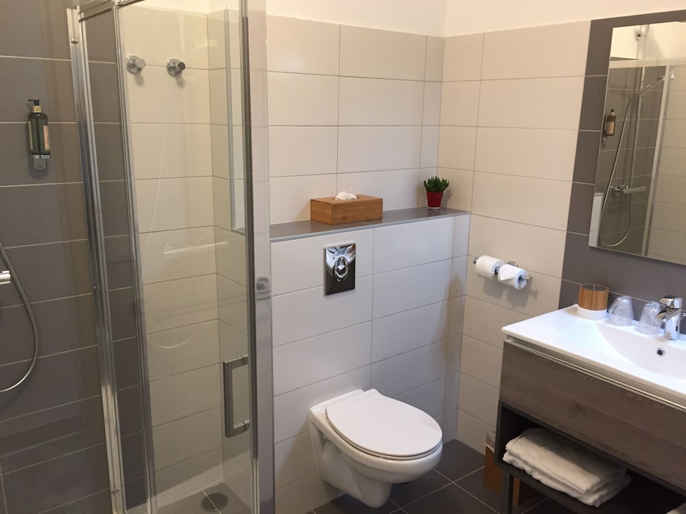 Quadruple Room - Photo 10