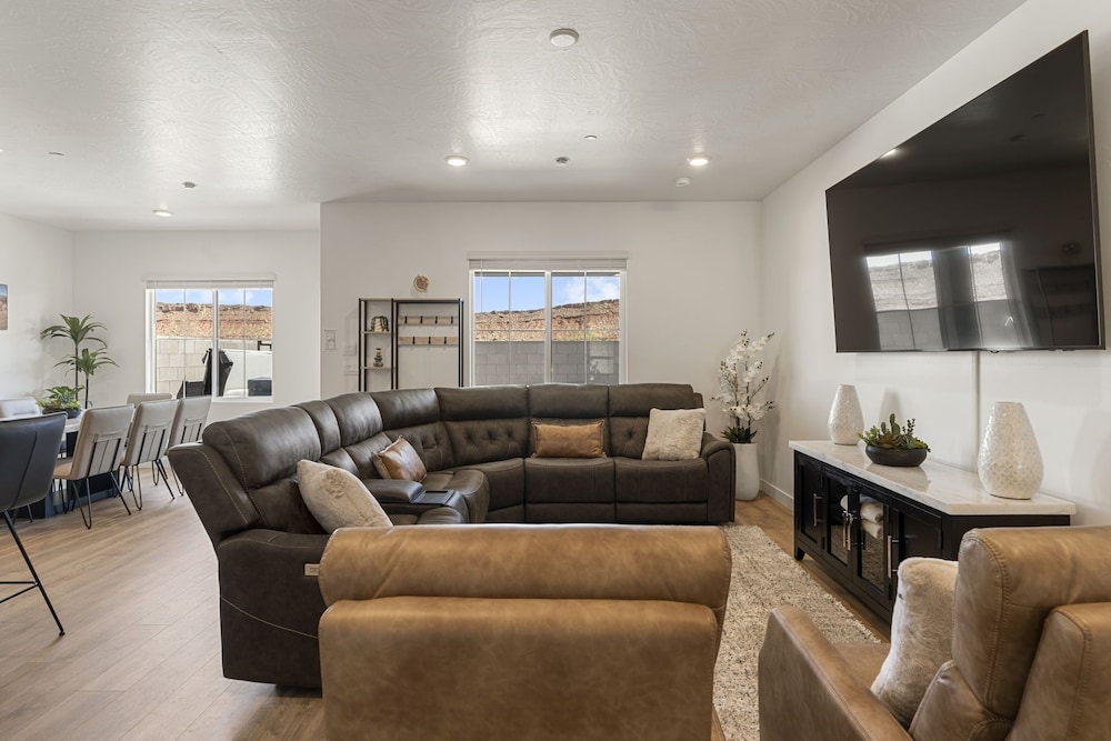 Townhome, 4 Bedrooms