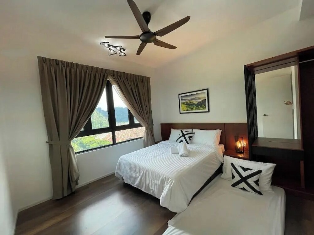 Panoramic Apartment, Balcony, Lagoon View