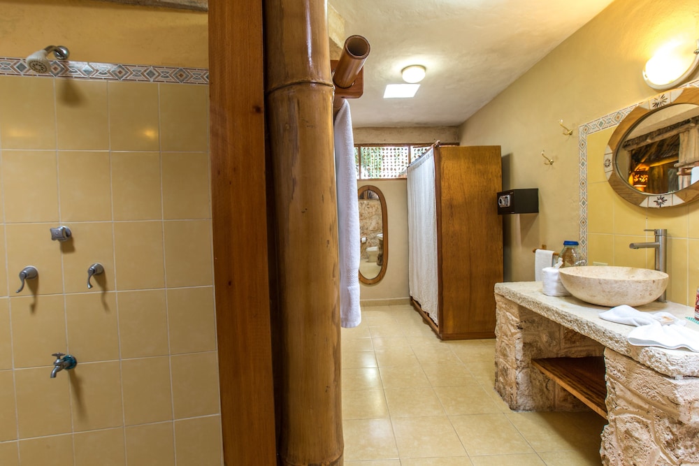 Design Cabin, 1 King Bed, Non Smoking, Kitchenette photo 3