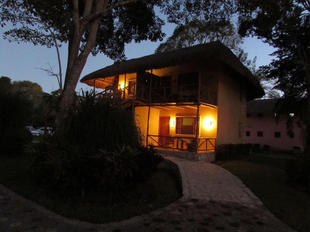 Standard Double Room, 2 Double Beds - Photo 10