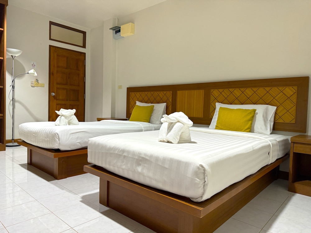 Standard Double Room, No Windows - Photo 5