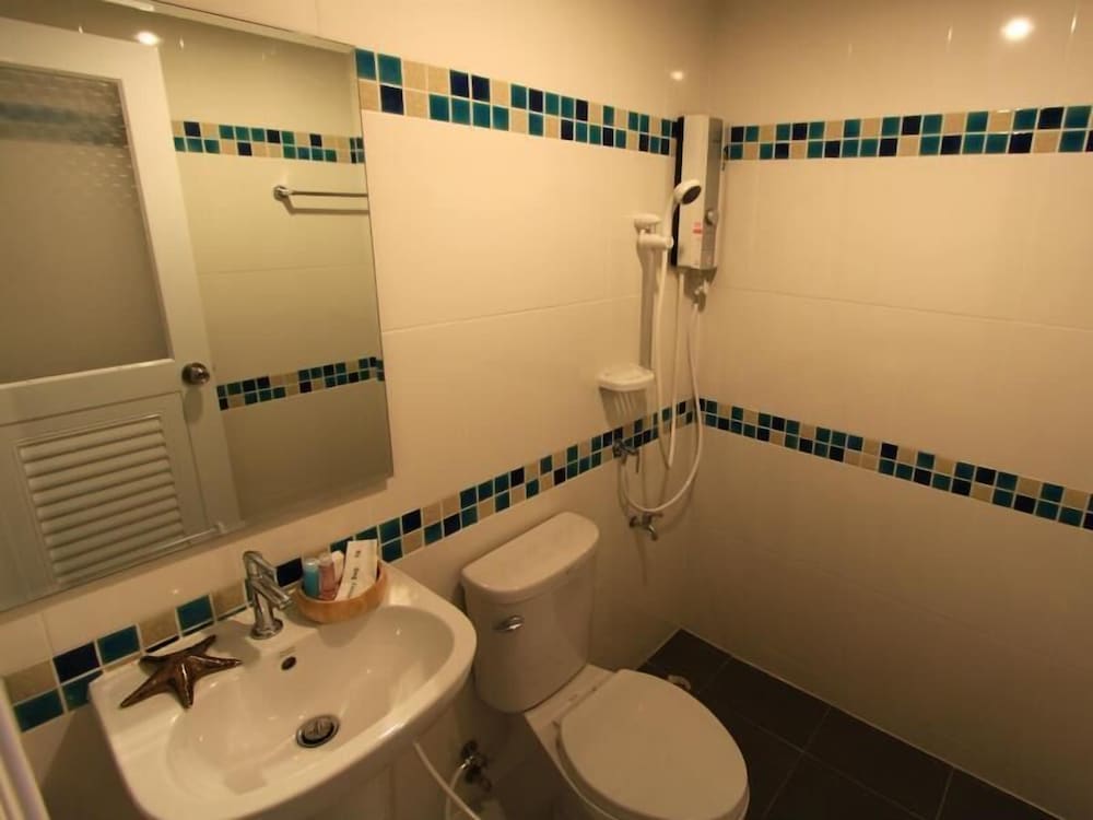 Standard Twin Room photo 2