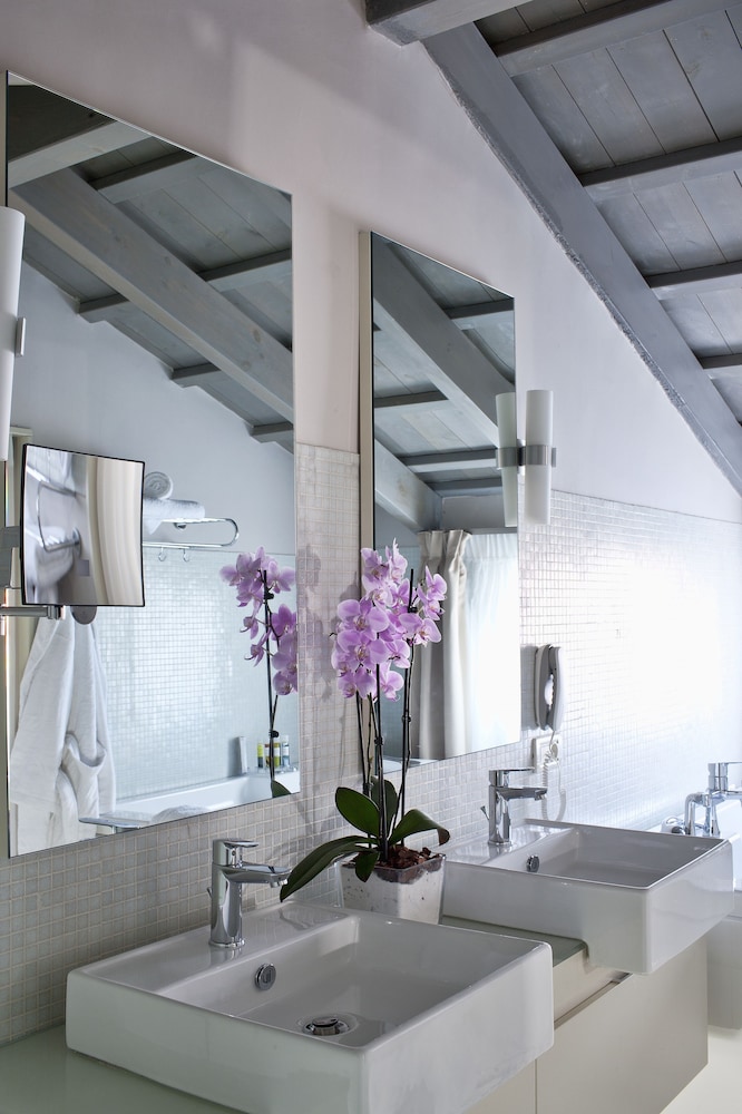 Luxury Suite (Estate) thumbnail 5