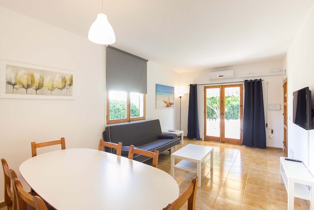 Apartment, 3 Bedrooms, Terrace, Ground Floor photo 2