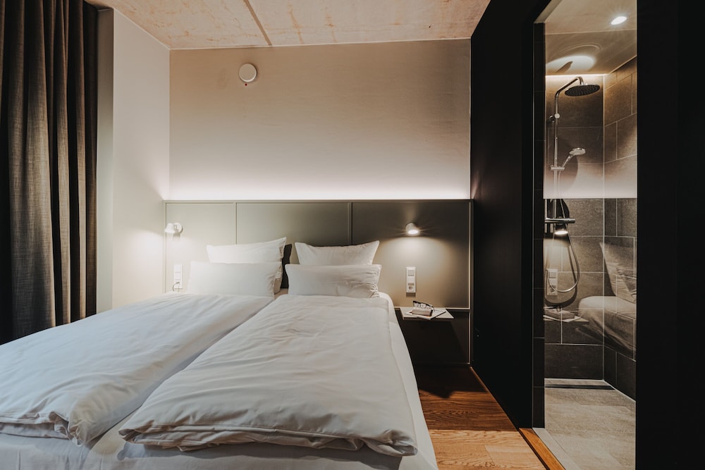 Basic Double Room