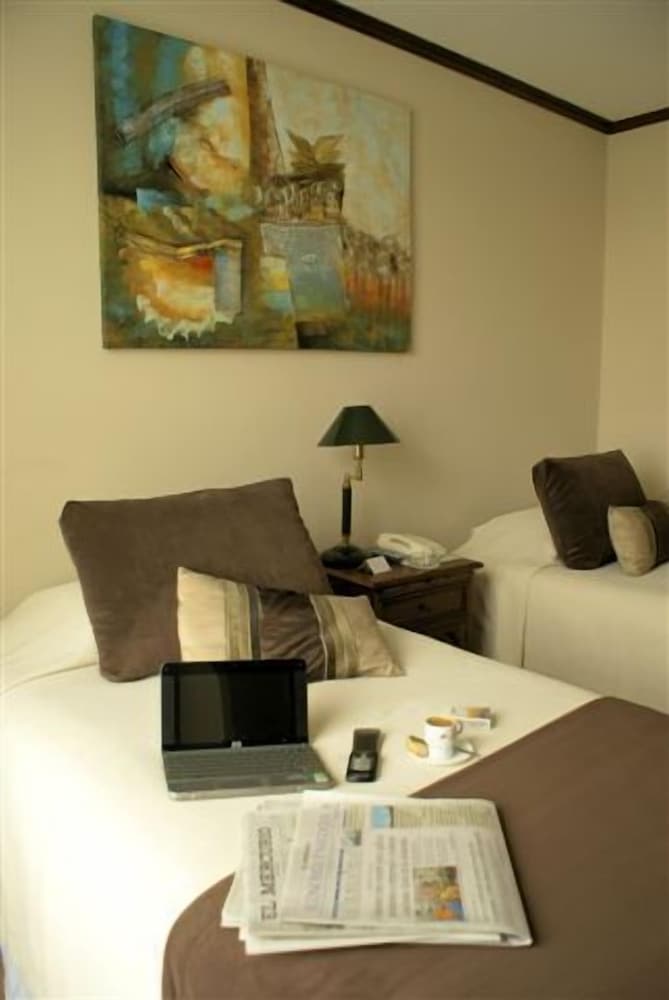 Double Room, 1 Queen Bed photo 2