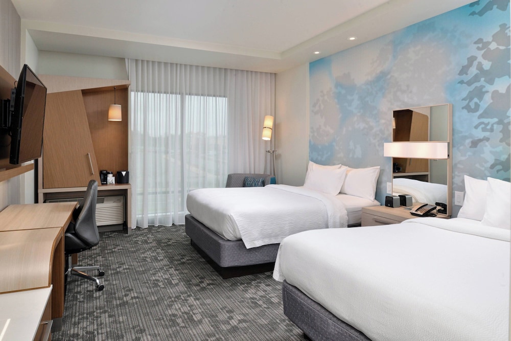 Room, 2 Queen Beds (Hearing Accessible) - Photo 5