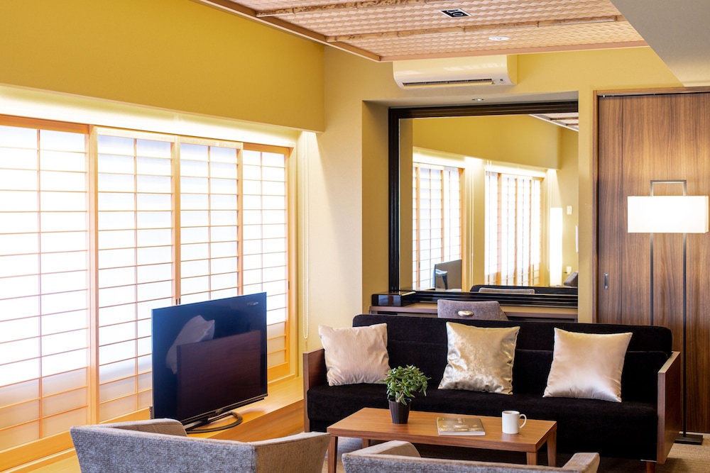 Hauza Premium Suite Room - Photo 1