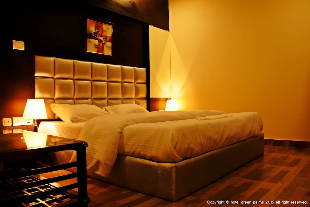 Semi Deluxe room - Photo 1