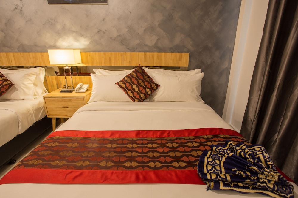 Deluxe Family Room - Photo 6