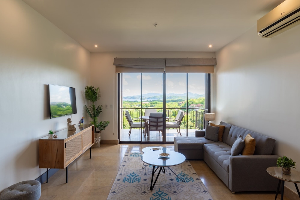 Roble Sabana 404 - Apartamento de Luxo Apenas para Adultos