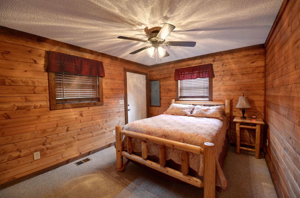 Luxury Cabin, Non Smoking photo 2