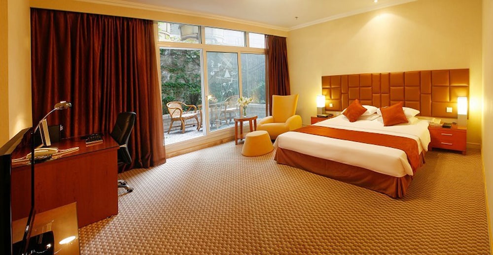 Senior Business Double Room