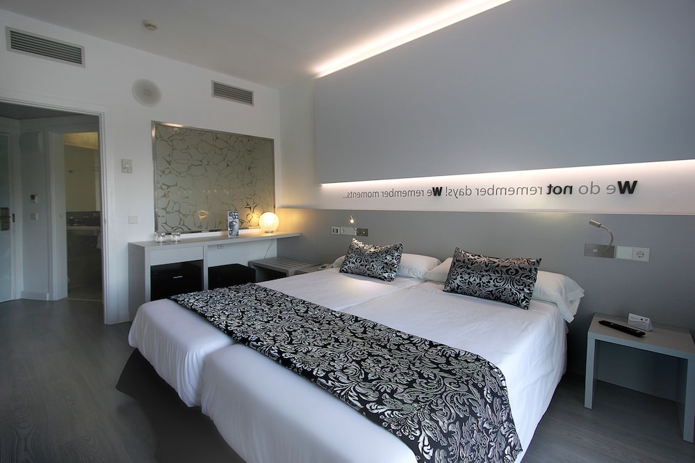 Standard Triple Room (2 adults +1 child)