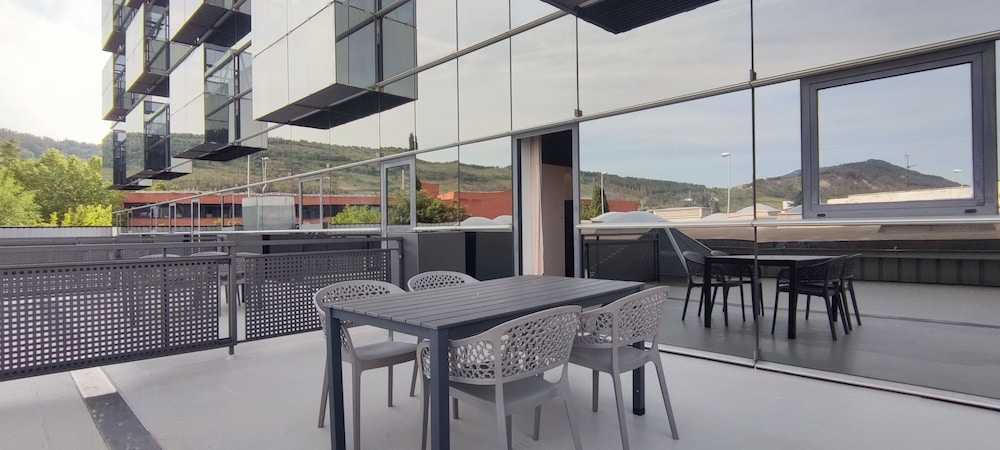 Standard Apartment, Terrace, Mountain View - Photo 4