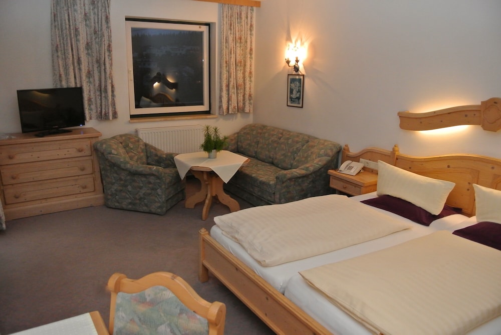 Standard Single Room, Balcony, Mountainside photo 2