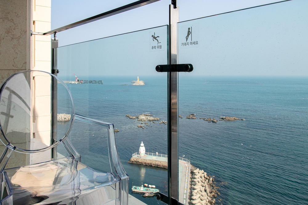 Executive Ocean Terrace - Photo 3