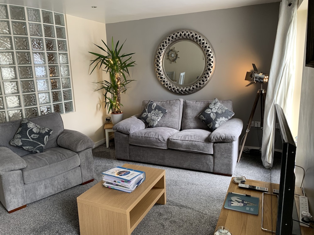 Apartment photo 1