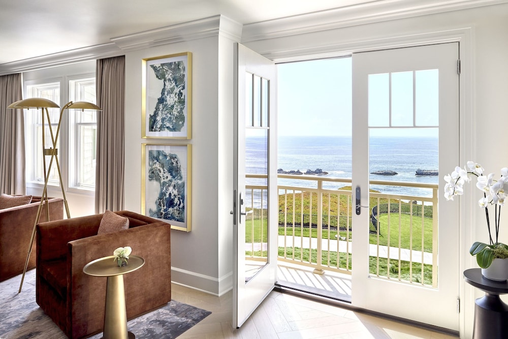 Ritz-Carlton 3-Bedroom, Club Access - Photo 15