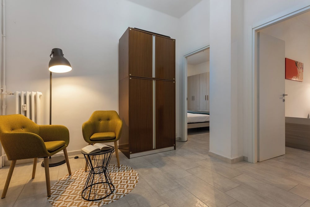 Apartment, Balcony