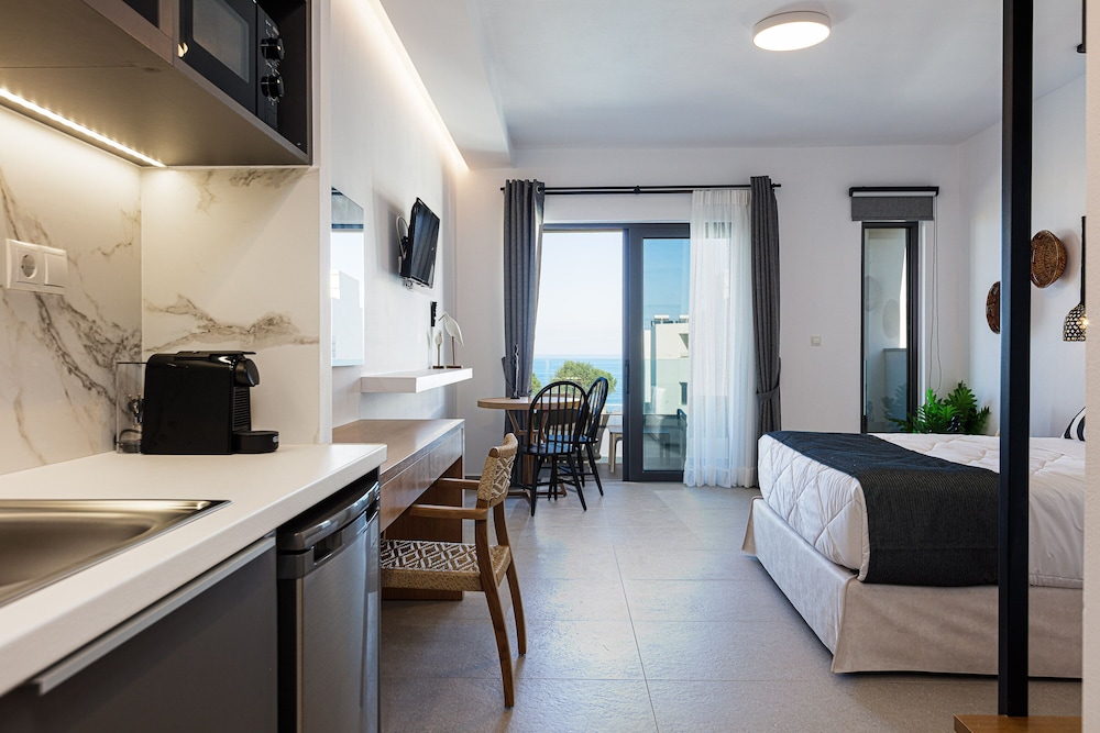 Suite, Sea View - Photo 2