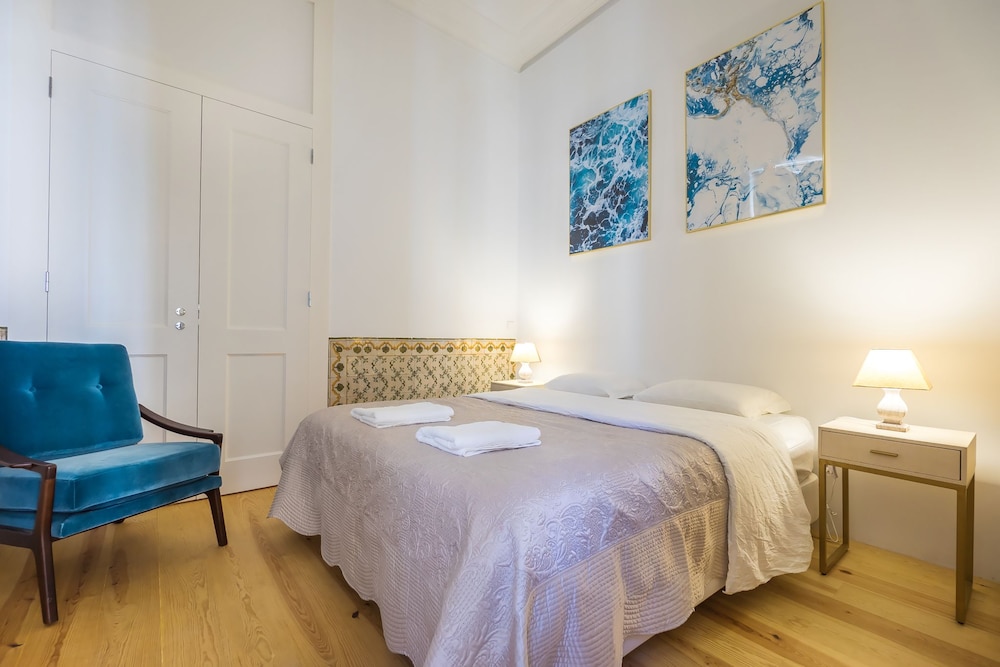Comfort Double Room, Private Bathroom, City View photo 1