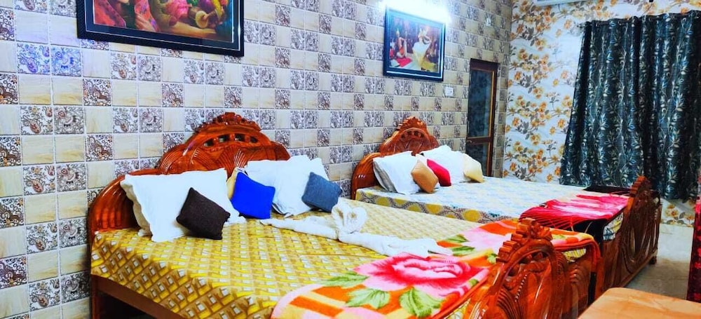 Quadruple Room A/C photo 2