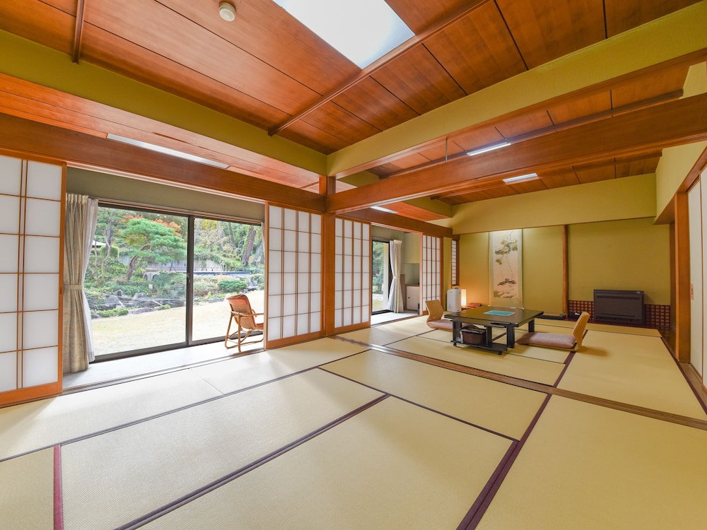 Miyabi - Garden View, Cypress Bathtub, Non Smoking photo 3