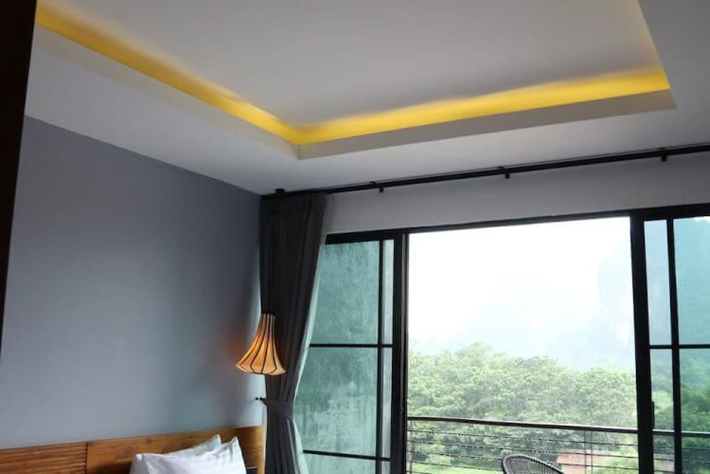 Premier Twin Room - Photo 9