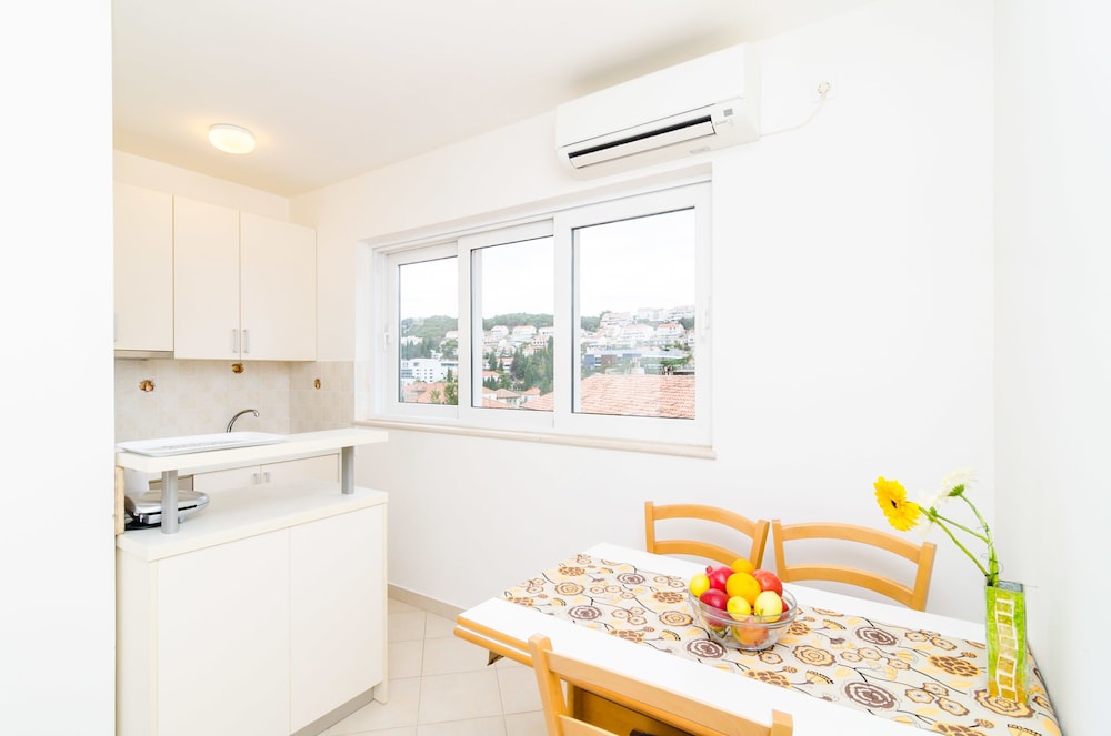 Apartment, 1 Bedroom, Terrace, Garden View (A4) photo 2
