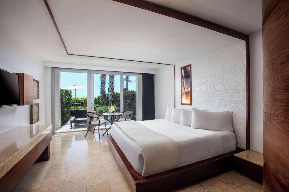 Room, 1 King Bed (Ocean Cabana) - Photo 1