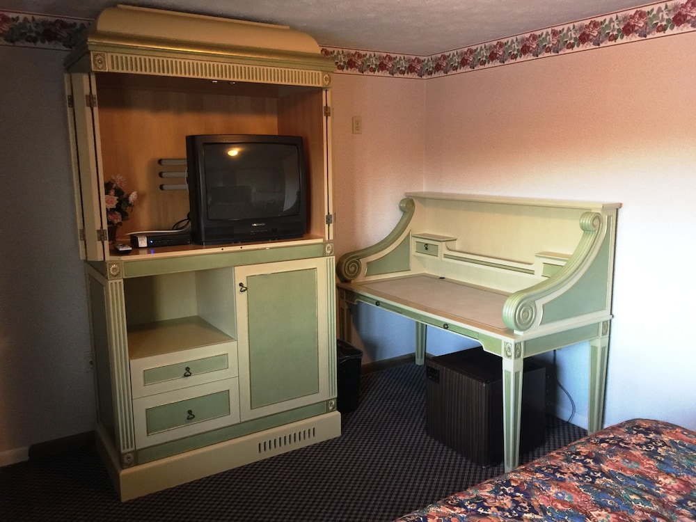 Standard Room, 2 Double Beds photo 2