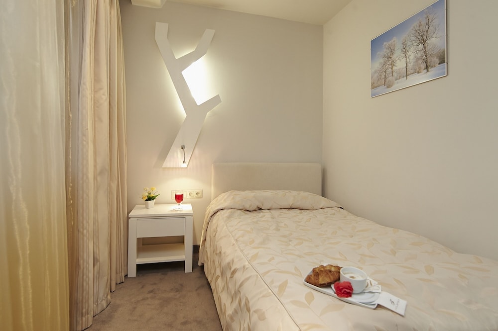 Basic Single Room
