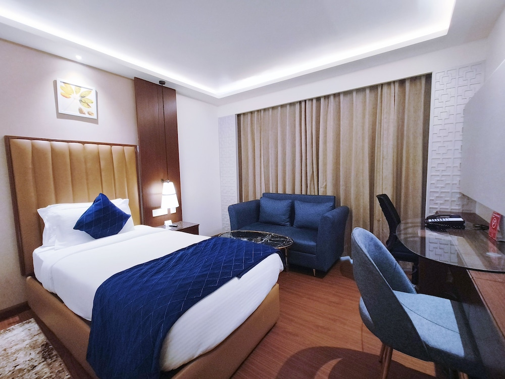 Executive Twin Room - Photo 9