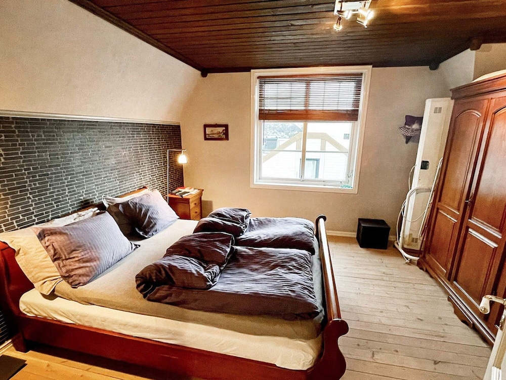 House photo 2