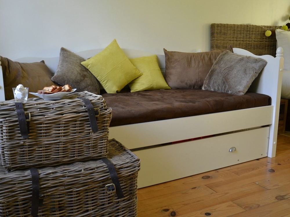 Quadruple Room, Ensuite (Vert Normandie) photo 2