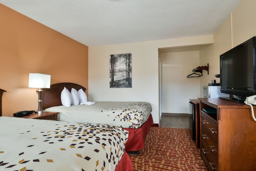 Superior Room, 2 Queen Beds, Non Smoking - Photo 6