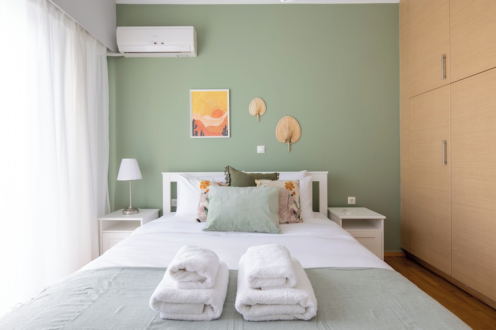 Apartment, 2 Bedrooms, Balcony, City View