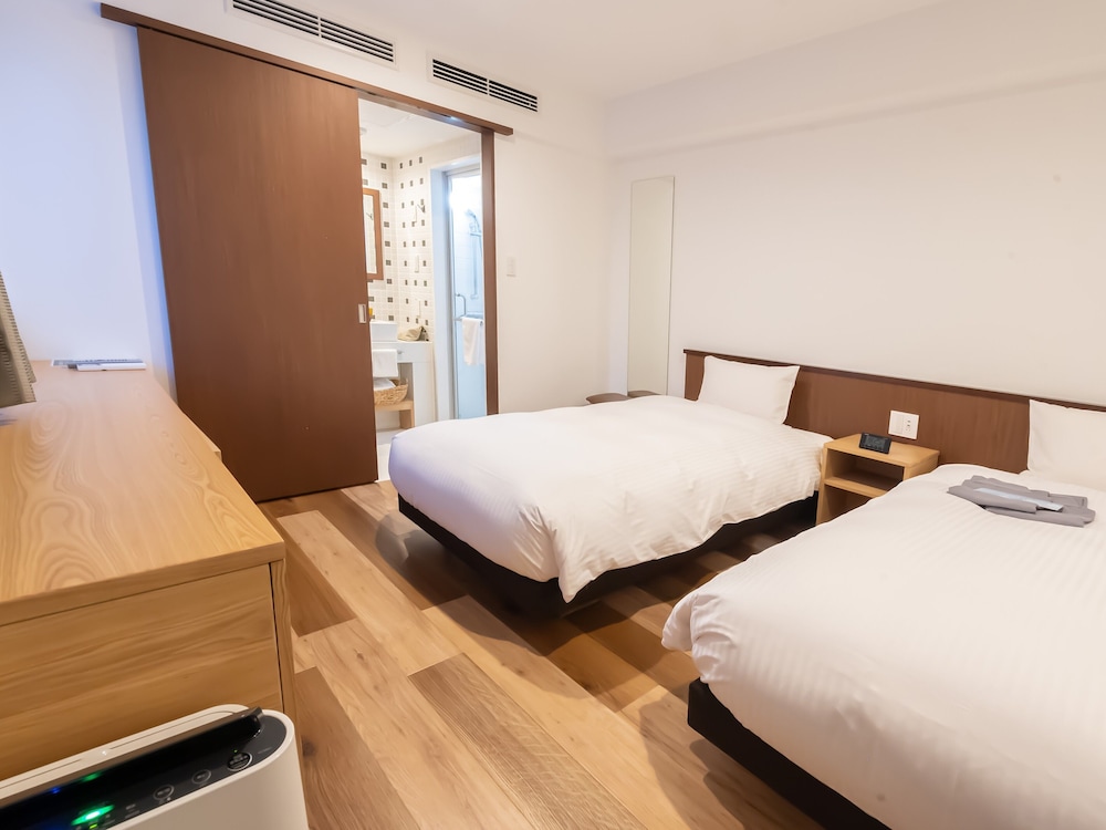 Standard Twin Room, Non Smoking - Photo 1